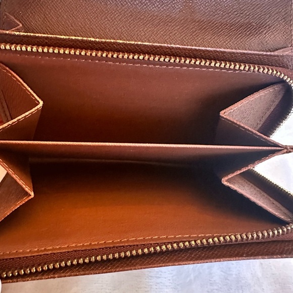 Louis Vuitton Brown Monogram Porte Monnaie Tresor Wallet - Picture 9 of 16